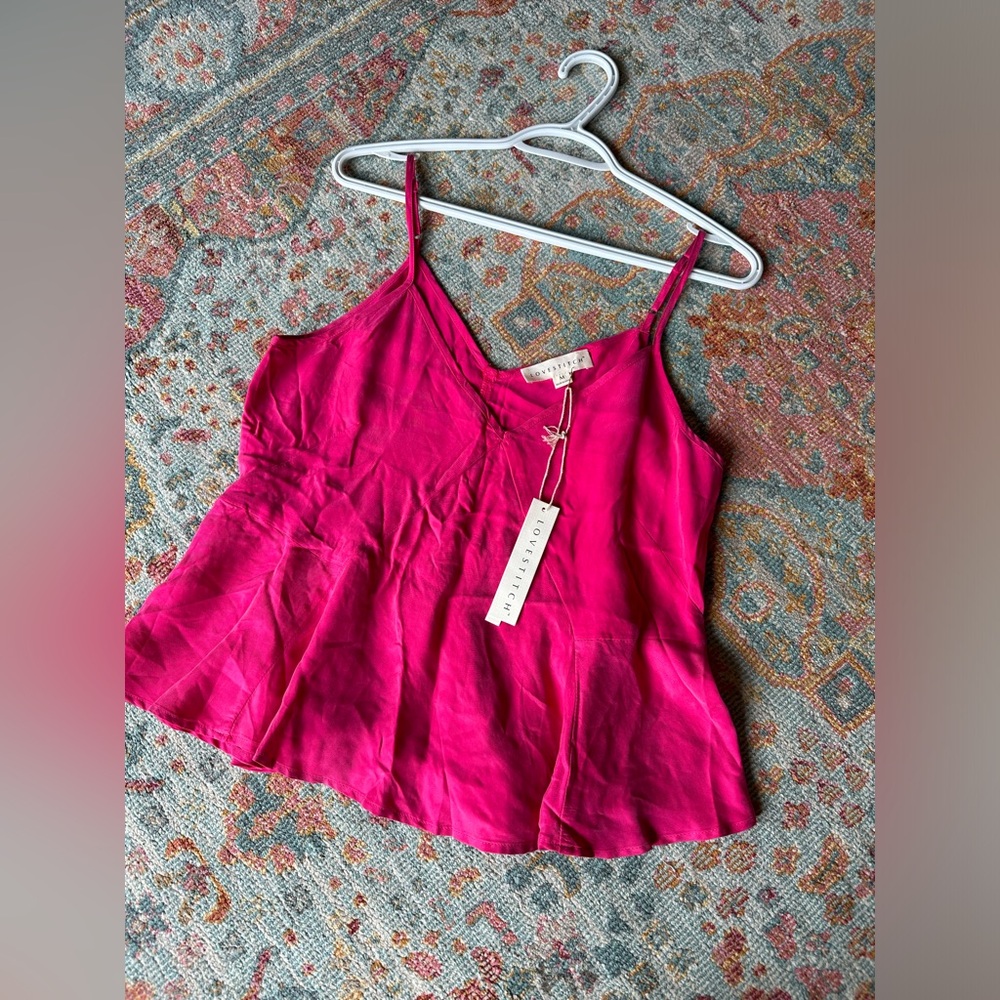 🏔️ LOVESTITCH Fuchsia Spaghetti-Strap V-Neck Cami